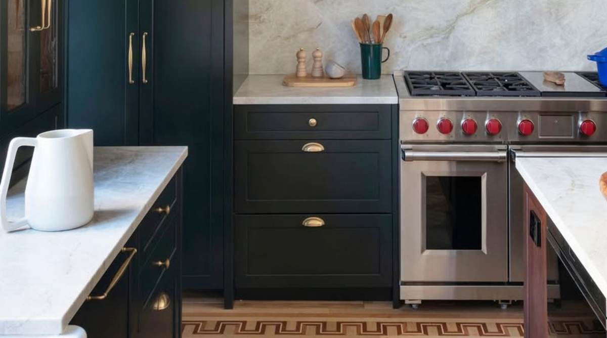 COHESIVE HARDWARE SELECTION FOR YOUR HOME: CABINET KNOBS, PULLS & DOOR HANDLE