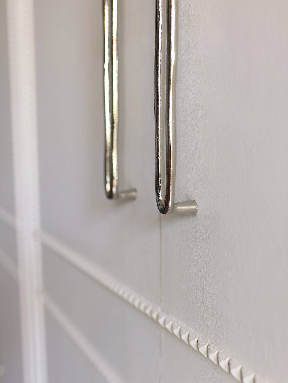 LUXURY CLOSET BAR PULL Forme N°24 - Centers 17.5″ | Mi&Gei Hardware Design Studio | Solid Brass