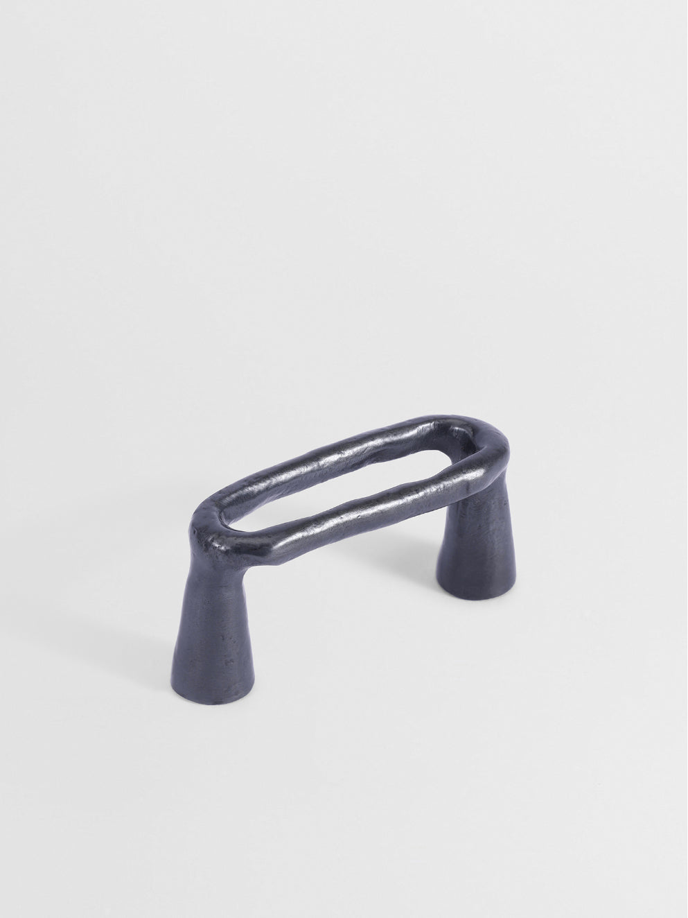 CABINET AND DRAWER PULL Forme N°21 - Centers 1.8″ in Carbon Black finish | Mi&Gei