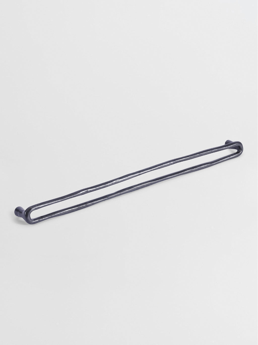 KITCHEN PULL BAR HANDLE Forme N°23 - Centers 12.4″ in Carbon Black finish | Mi&Gei Hardware Design Studio | Solid Brass