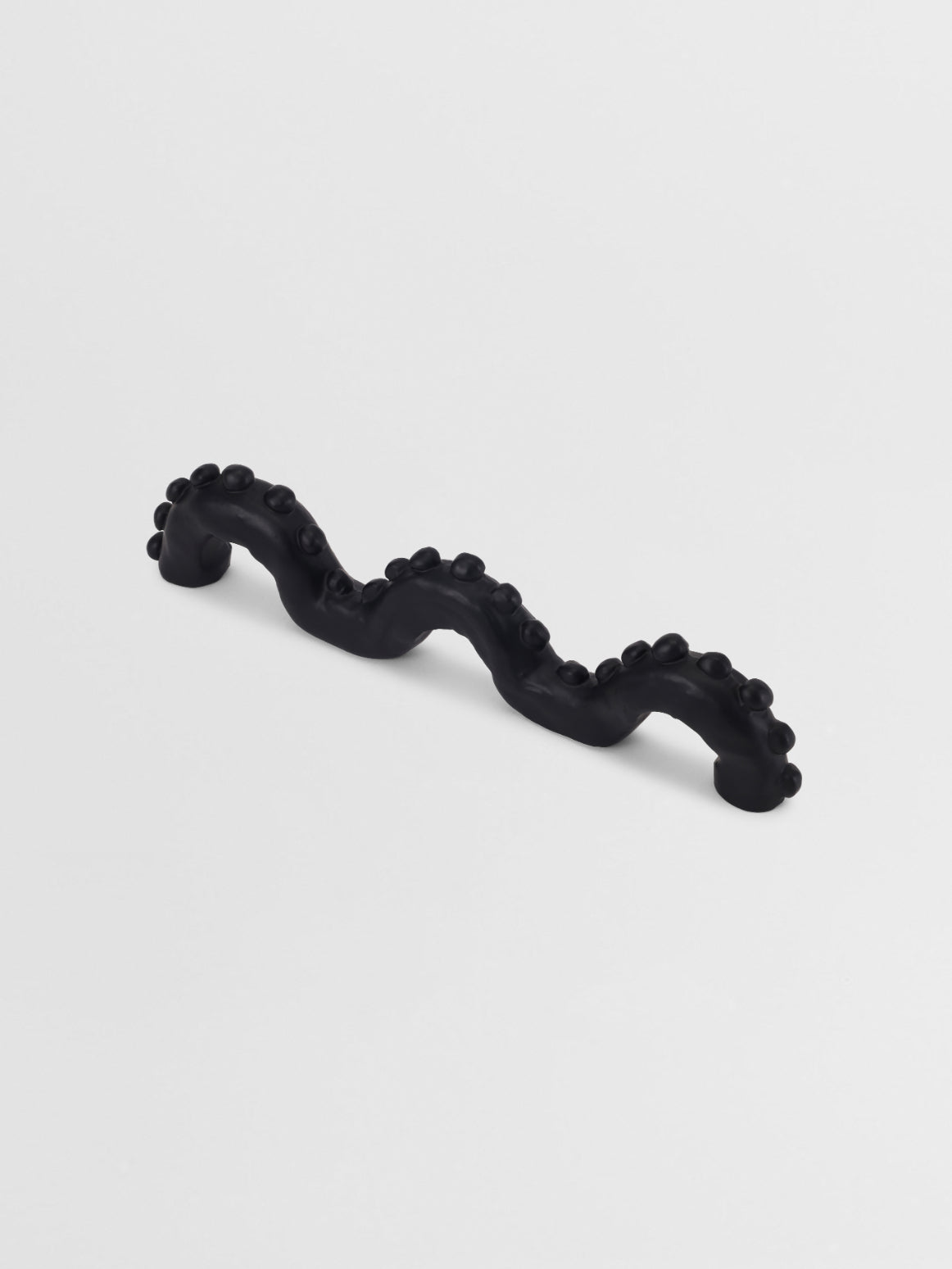 CABINET PULL LARGE FORME N°39 - Centers 5.4″- Color Options in Carbon Black finish | Mi&Gei