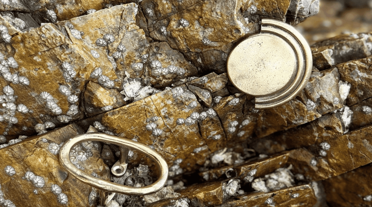 TOP 5 BATHROOM CABINET HARDWARE TRENDS OF 2025