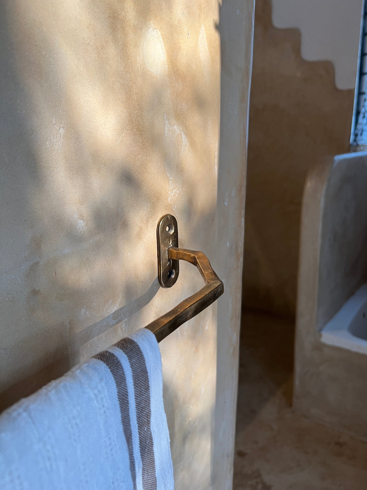 How Do I Find The Best Bathroom Renovators Near Me? - Mi&Gei Hardware Design Studio