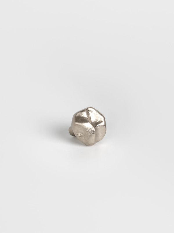 kitchen cabinet knob after installation