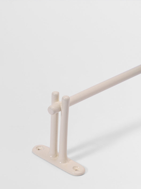 POWDER COATED TOWEL BAR 18″ Forme N°16