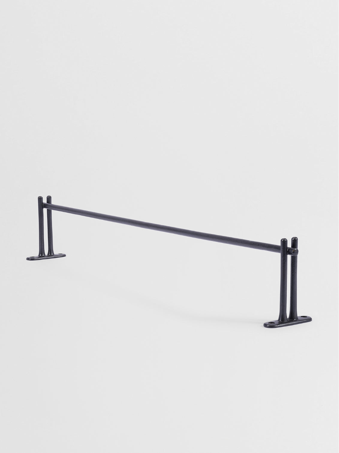 TOWEL BAR 24″ Forme N°16 in Carbon Black finish | Mi&Gei