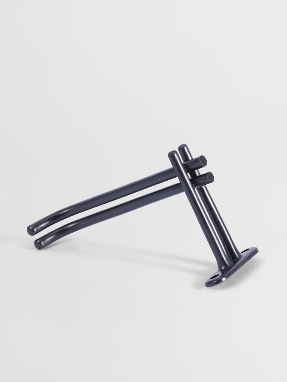 TOILET PAPER ROLL HOLDER Forme N°17 in Carbon Black finish | Mi&Gei