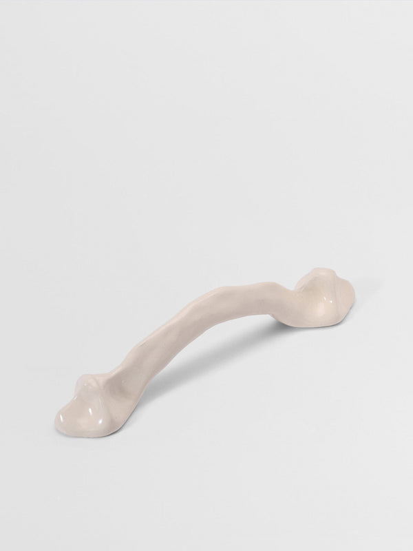 POWDER COATED CABINET & DRAWER PULLS Forme N°29 - Centers 4.40″