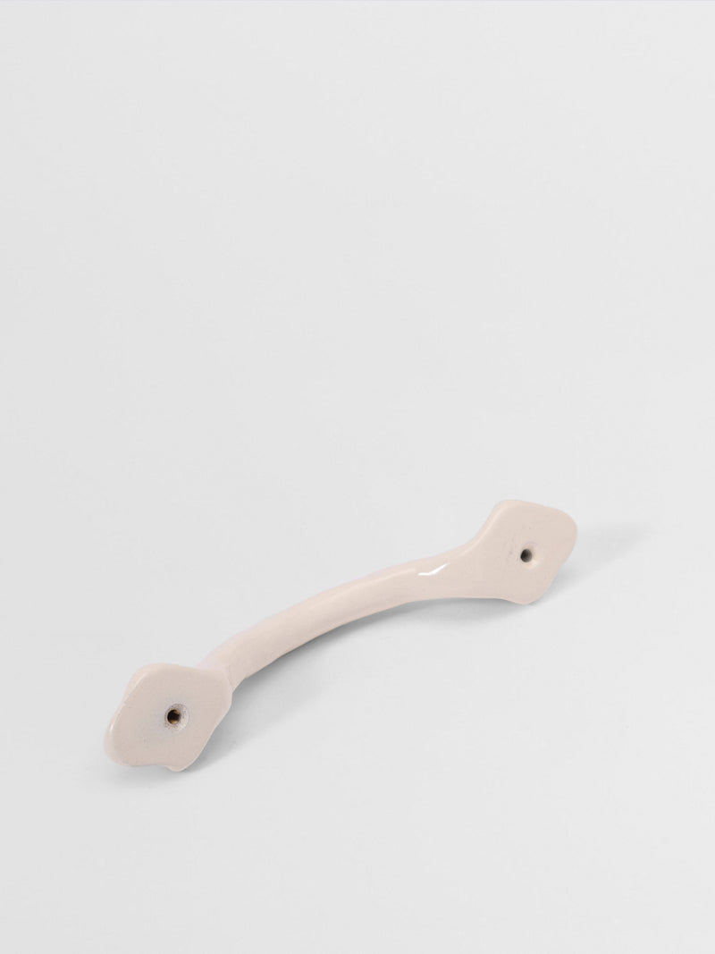 POWDER COATED CABINET & DRAWER PULLS Forme N°29 - Centers 4.40″