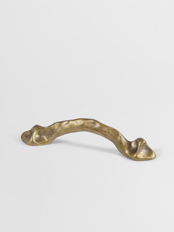 CABINET & DRAWER PULLS Forme N°29 - Centers 4.40 inches