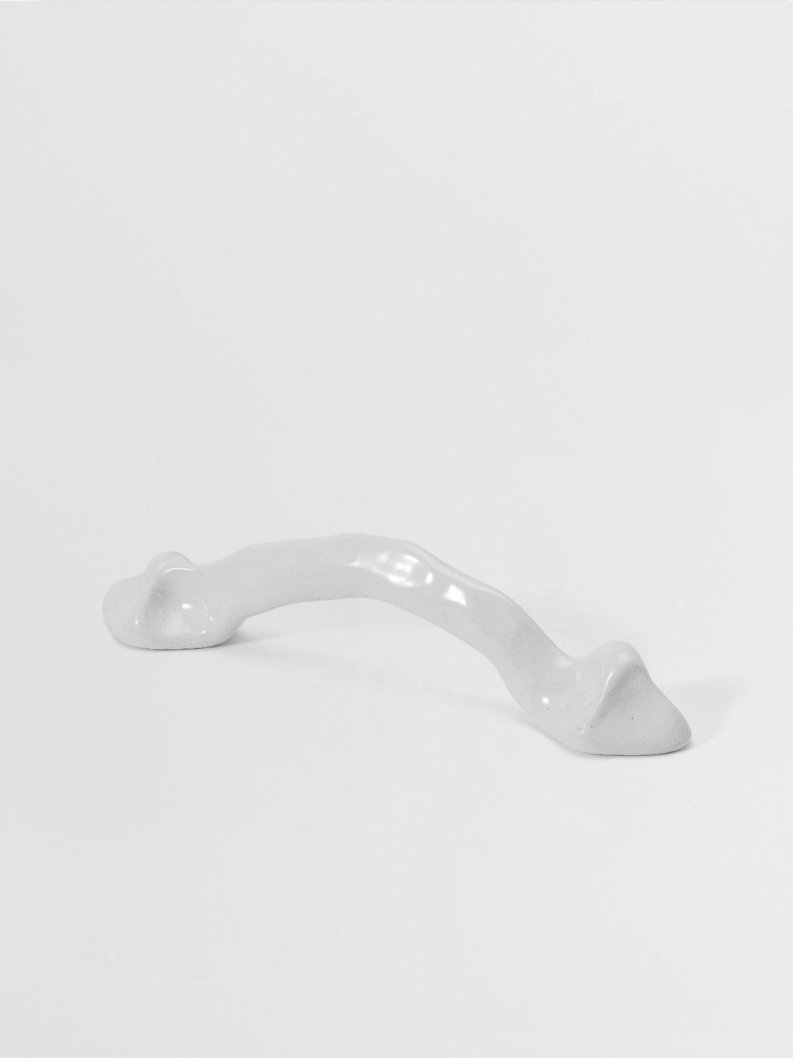 CABINET & DRAWER PULLS Forme N°29 - Centers 4.40″- Color Options | Mi&Gei