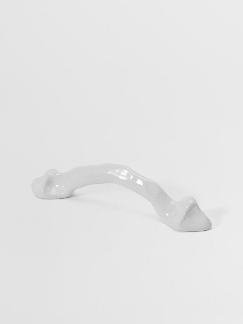 POWDER COATED CABINET & DRAWER PULLS Forme N°29 - Centers 4.40″