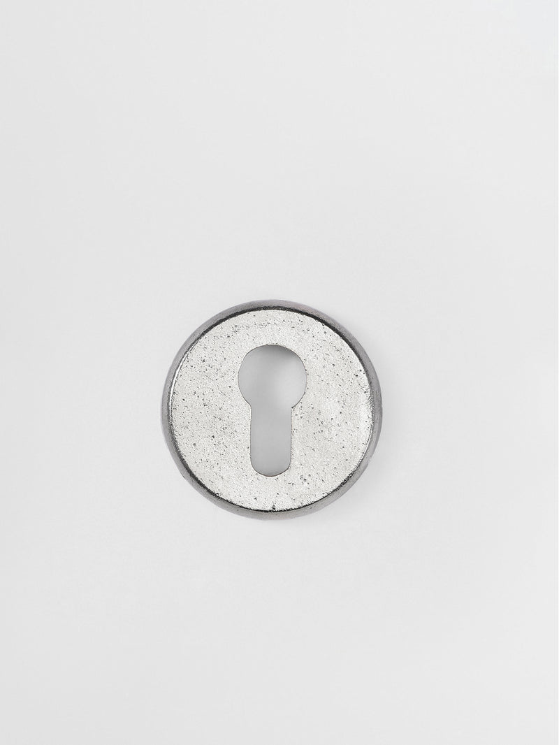 KEY ESCUTCHEON Y - DOOR HANDLES N25 & N26