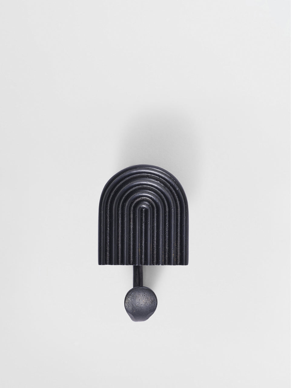 BRASS WALL HOOK Forme N°919 in Carbon Black finish | Mi&Gei